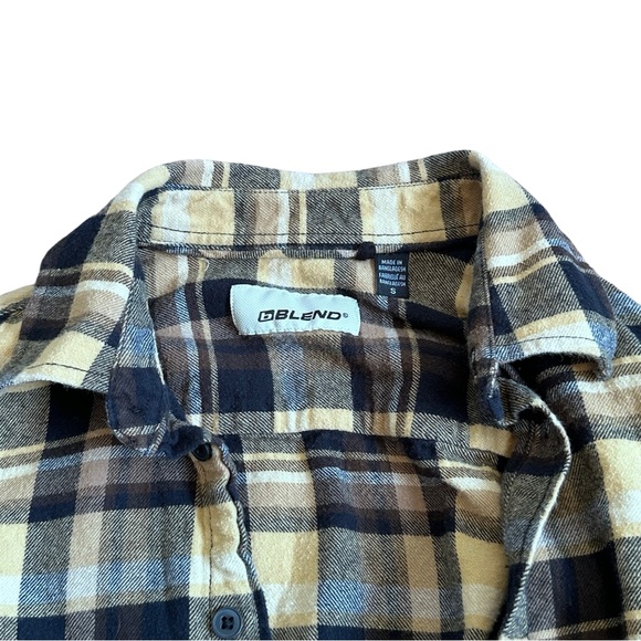 Blend • Flannel Button Down • Small - Picture 2 of 4